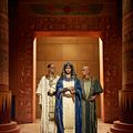 Foto Avan Jogia, Ben Kingsley
