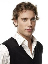 Dustin Milligan