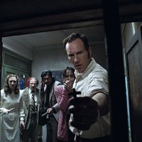 Invocação do Mal 2 : Foto Abhi Sinha, Frances O'Connor, Patrick Wilson, Simon McBurney, Vera Farmiga