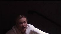 <strong>A Hospedeira</strong> clip (2) Original