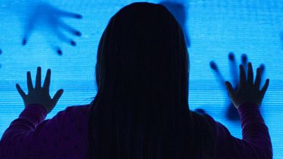 Filmes na TV: Hoje tem Poltergeist - O Fenômeno e Se Beber, Não Case! Parte III