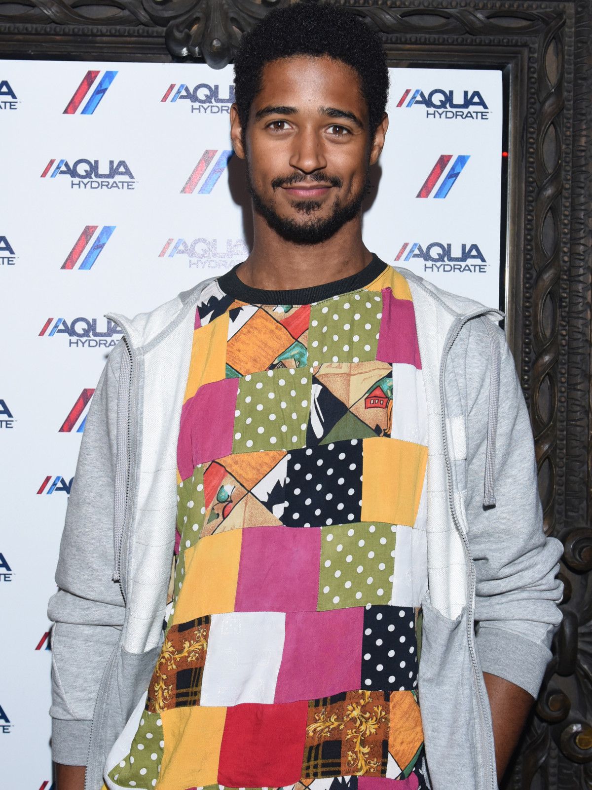 Alfie Enoch - AdoroCinema