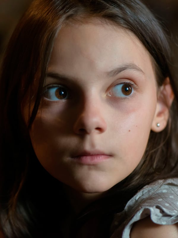 Foto de Dafne Keen - Poster Dafne Keen - AdoroCinema