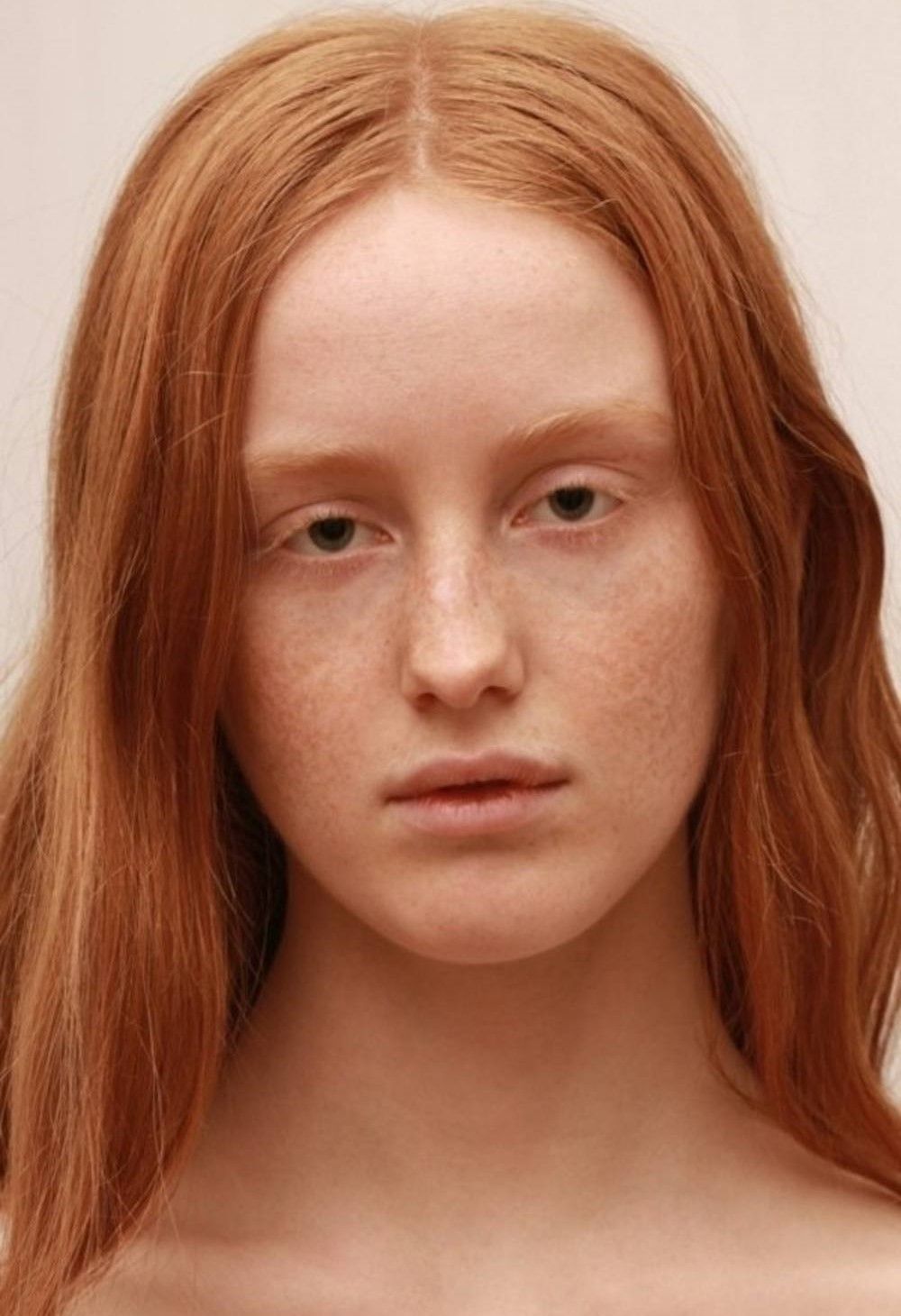 Jacquelyn Jablonski pictures Violet Kemble-Cooper photo