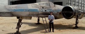 J.J. Abrams apresenta ao público a nova X-Wing, nave que aparecerá em Star Wars 7. Confira! J.J. Abrams apresenta ao público a nova X-Wing, nave que aparecerá em Star Wars 7. Confira!