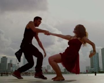 <strong>Ela Dança, Eu Danço 4</strong> Trailer Original
