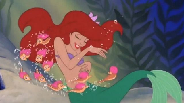 A Pequena Sereia Comercial Dublado
