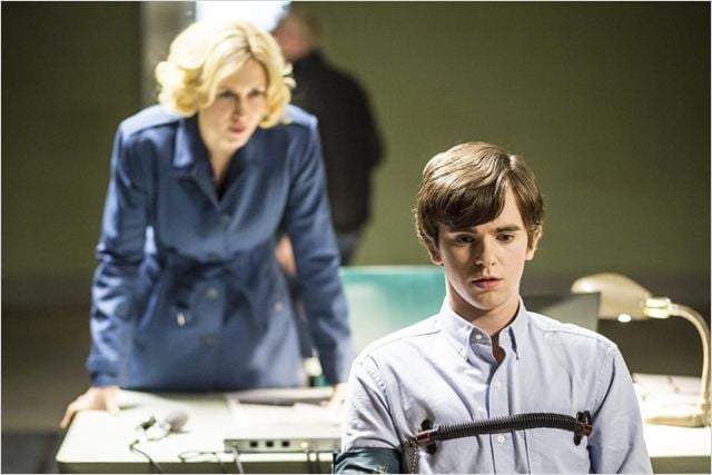 Foto Freddie Highmore