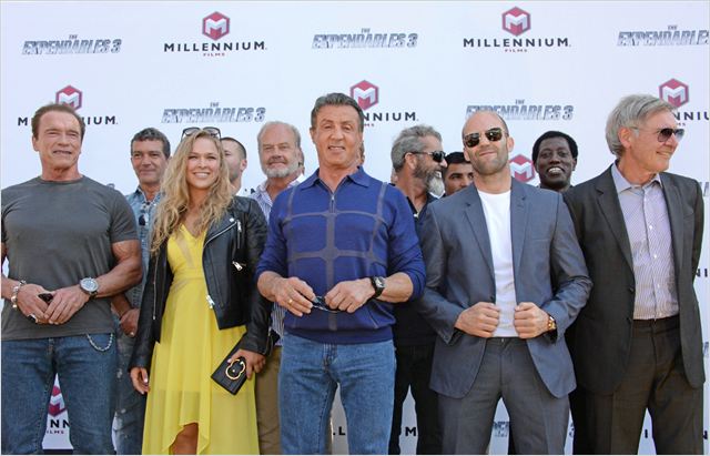 Os Mercenários 3 : Vignette (magazine) Antonio Banderas, Arnold Schwarzenegger, Harrison Ford, Jason Statham, Mel Gibson