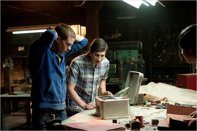 Projeto Almanaque : Foto Jonny Weston, Sam Lerner