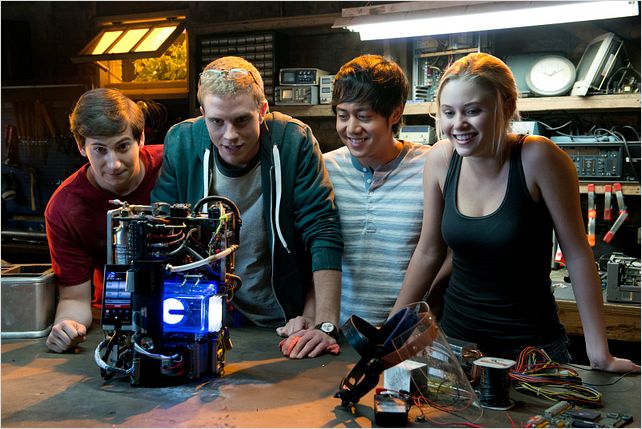 Projeto Almanaque : Foto Jonny Weston, Sam Lerner, Virginia Gardner
