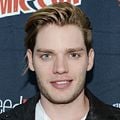 Foto Dominic Sherwood