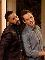 Pôster de Truth Be Told