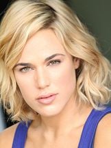 foto de C.J. Perry Barnyashev