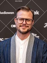 foto de Adam J. Graves