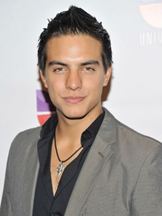 Vadhir Derbez