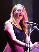 foto de Jacky St. James