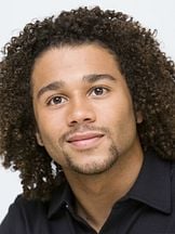 foto de Corbin Bleu