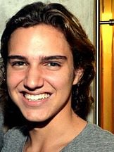 foto de Tom Karabachian