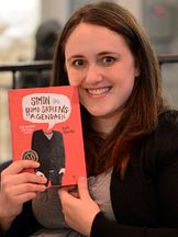 foto de Becky Albertalli