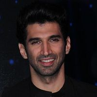 Foto Aditya Roy Kapoor