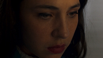imagem de As Correntes Trailer Legendado