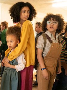 Pôster de Mixed-ish Temporada 2