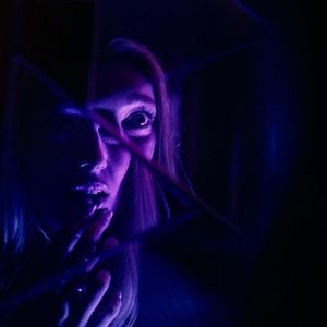 Foto Alycia Debnam-Carey