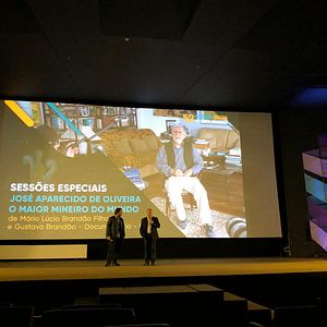 Foto José Aparecido de Oliveira: O Maior Mineiro do Mundo