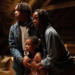 Foto A Mulher no Jardim