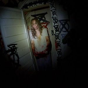 Foto POV: Presença Oculta