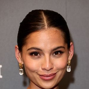 Foto Jasmine Curtis-Smith