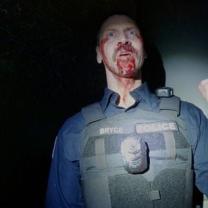 Foto POV: Presença Oculta