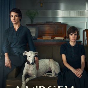 Foto A Virgem Vermelha