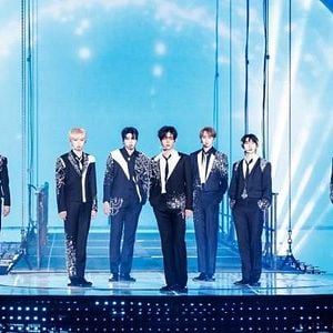 Foto Zerobaseone The First Tour [Timeless World] 