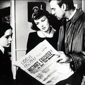 Foto Os Carrascos Também Morrem