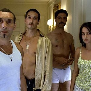 Foto Ni pour, ni contre (bien au contraire)