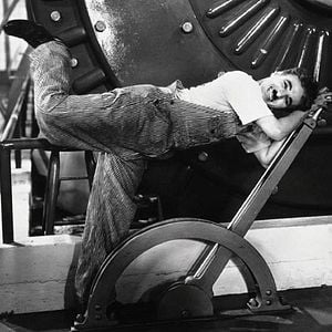 Foto Tempos Modernos