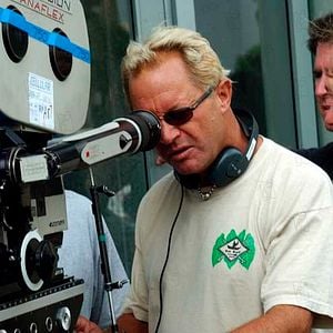 Foto Celular - Um Grito de Socorro