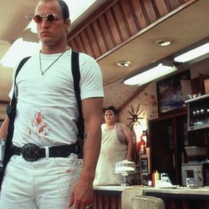 Foto Assassinos por Natureza