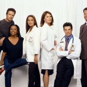 Foto Strong Medicine