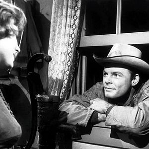 Foto Pistoleiros do Entardecer