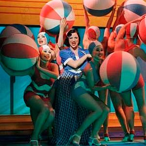 Foto Sra. Henderson Apresenta