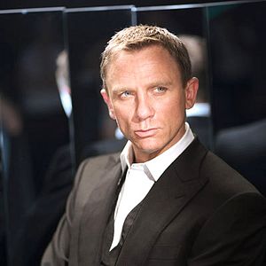 Foto 007 - Cassino Royale