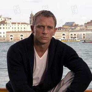 Foto 007 - Cassino Royale