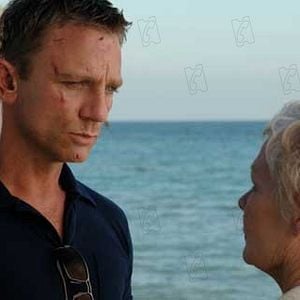 Foto 007 - Cassino Royale