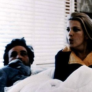 Foto Uma Mulher Sob Influência