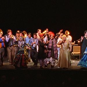 Foto When the Road Bends: Tales of a Gypsy Caravan