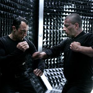 Foto Chrysalis - Um Futuro não Muito Distante