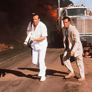 Foto 007 - Permissão para Matar